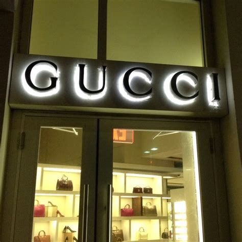 fotos de gucci puerto rico